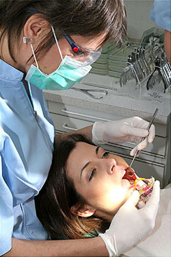 fogszab&aacute;lyoz&aacute;s kivehető k&eacute;sz&uuml;l&eacute;kkel