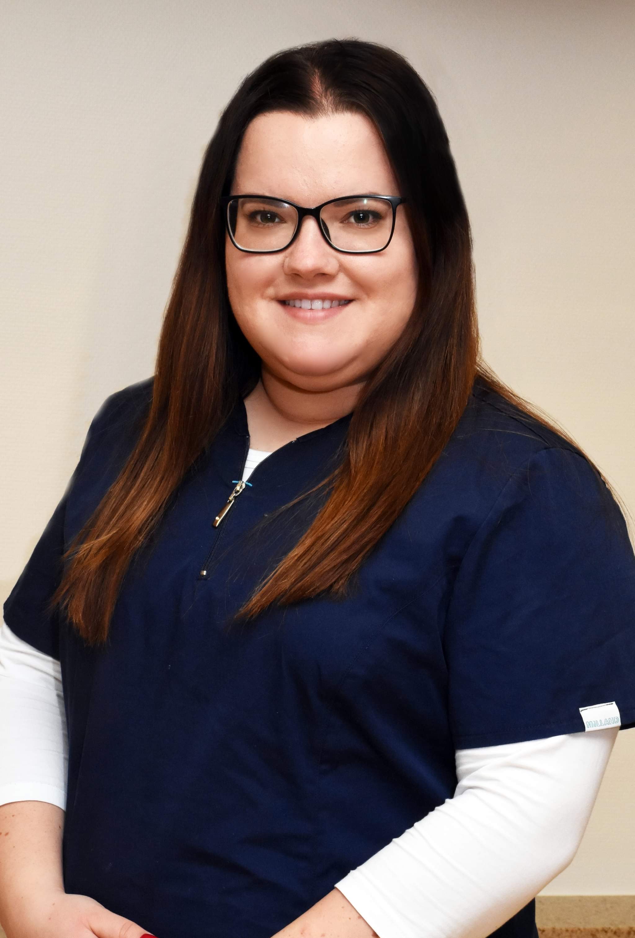 Breier Fog&aacute;szat, T&oacute;th Edina